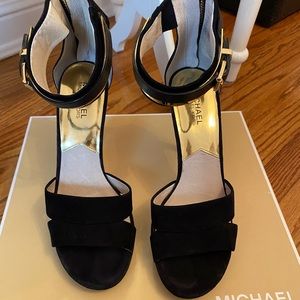 Michael Korda suede heels
